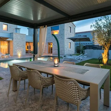 Maslina By Pensjonat