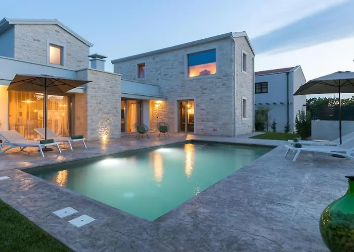 Guest house Maslina By
